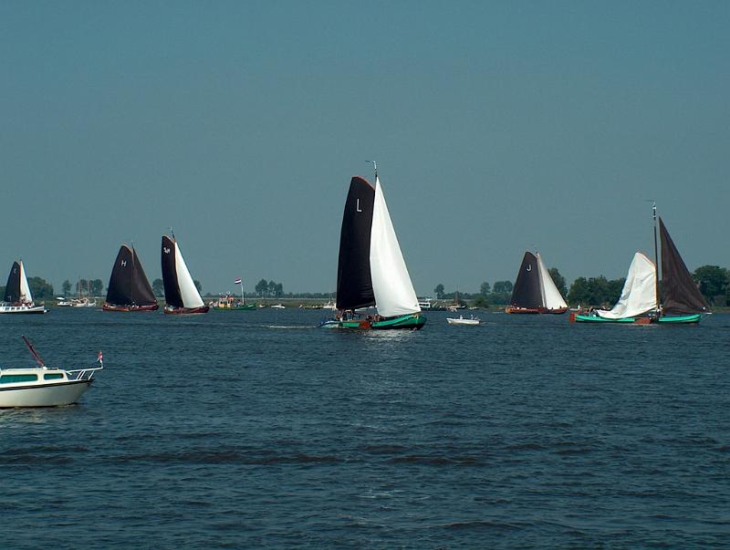 skutsjes 29-7-04 102.JPG